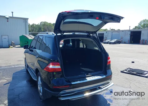 2012 Mercedes-Benz Ml 350 4Matic z USA, uszkodzony, nr VIN 4JGDA5HB2CA083118